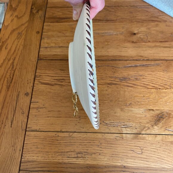 Hand painted artist signed 8" shallow bowl plate hang or display multi-colored - Picture 5 of 10